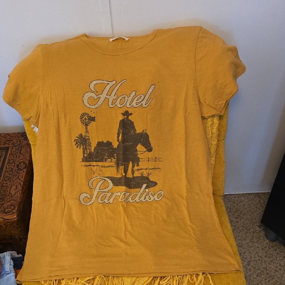 Spell and The Gypsy Hotel Paradiso Shirt M Like New